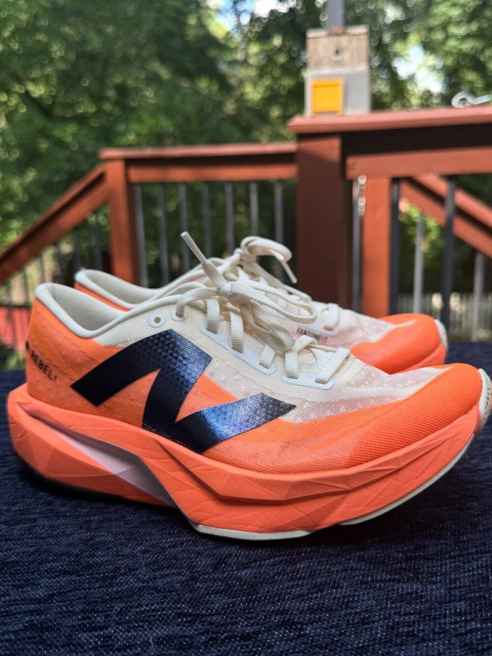New Balance FuelCell Rebels v4 - Size 8.5 Womens, Size 7 Mens